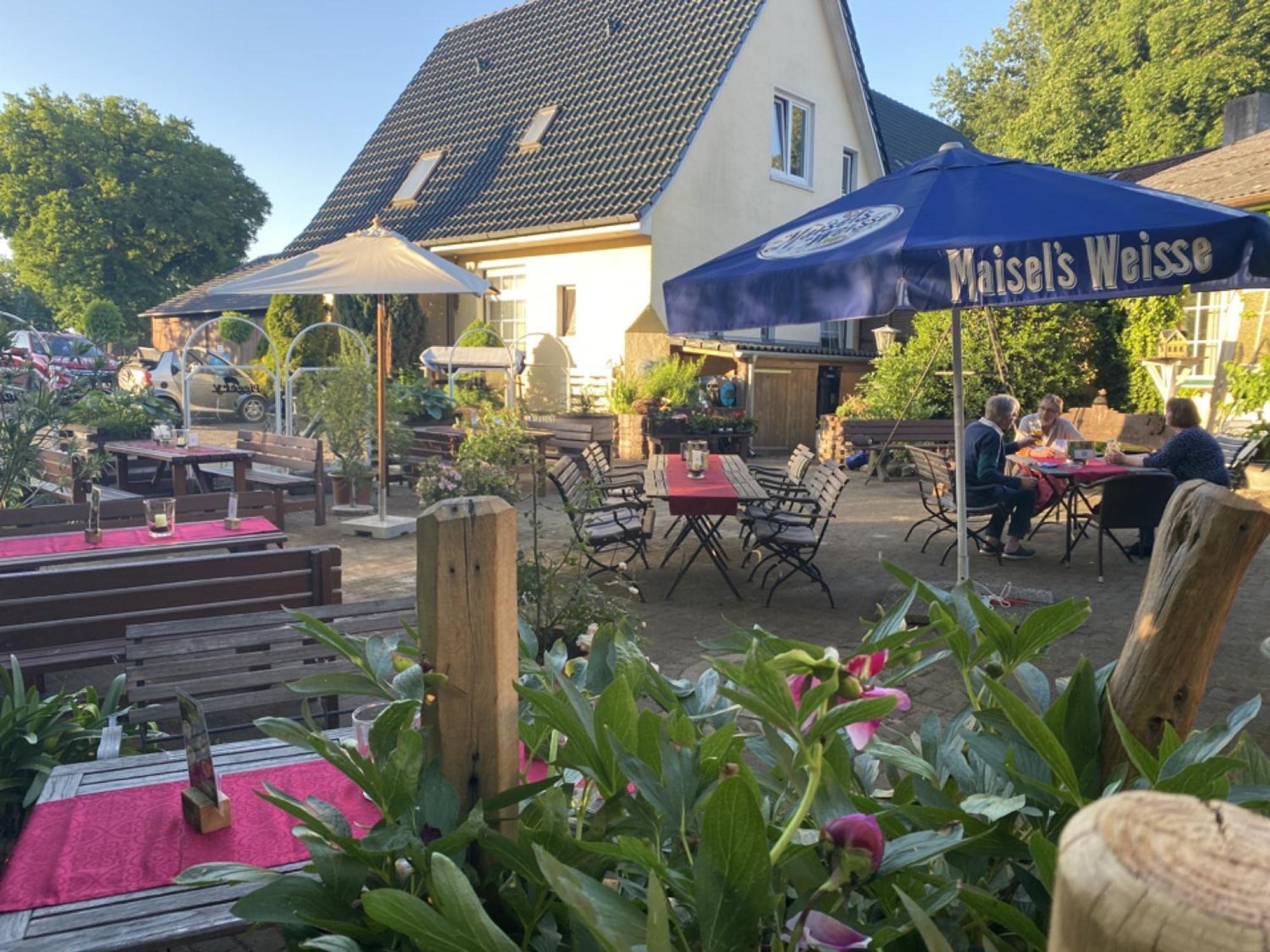 Landhaus Tewel Hotel Mit Restaurant Exterior photo